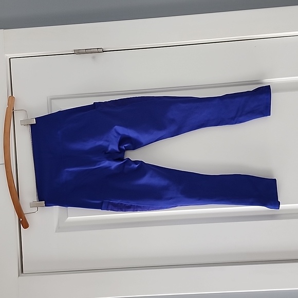 Fabletics PowerHold royal blue workout legging! - Picture 6 of 8